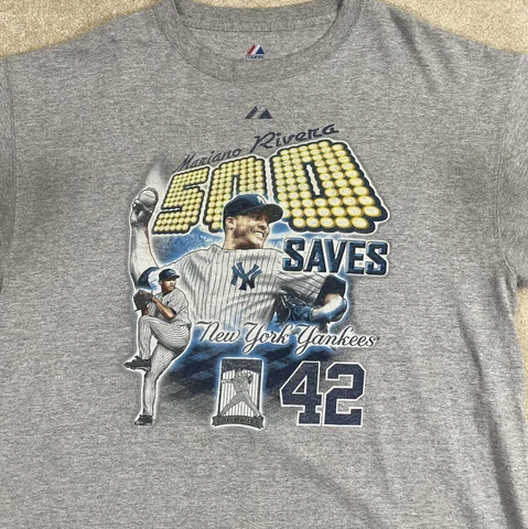 NEW YORK YANKEES MARIANO RIVERA 500 Saves 42 Majestic MLB Baseball T Shirt XL Cover
