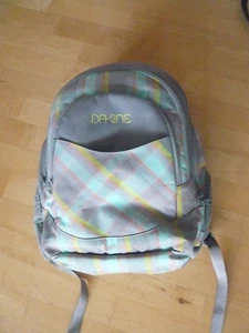 Toller gut erhaltener DAKINE Rucksack Ranzen türkis kariert - wenig getragen - Bild 1 von 3