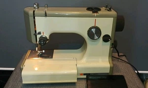 Rare Vintage compact Sears Kenmore Model 158-10302 Sewing Machine Made in Japan - Picture 1 of 16