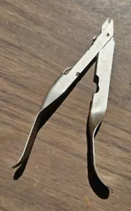 Orthopädische Drahtschneiderzange Instrument Klammerentferner - Bild 1 von 3