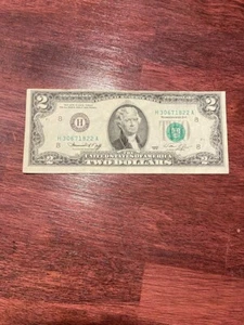 1976 $2 Two Dollar Bill US Note H30671822A - Picture 1 of 2
