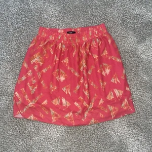 Mossimo Damen Rock rosa abstraktes Muster Gr. L Boho Print Gummibund - Bild 1 von 4