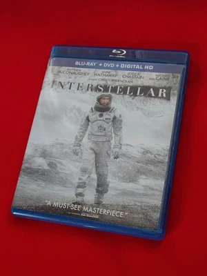 Interstellar Blu-ray/DVD Combo Pack W/ Digital (No Slipcover or IMAX Film Cell) Foto 1 de 4