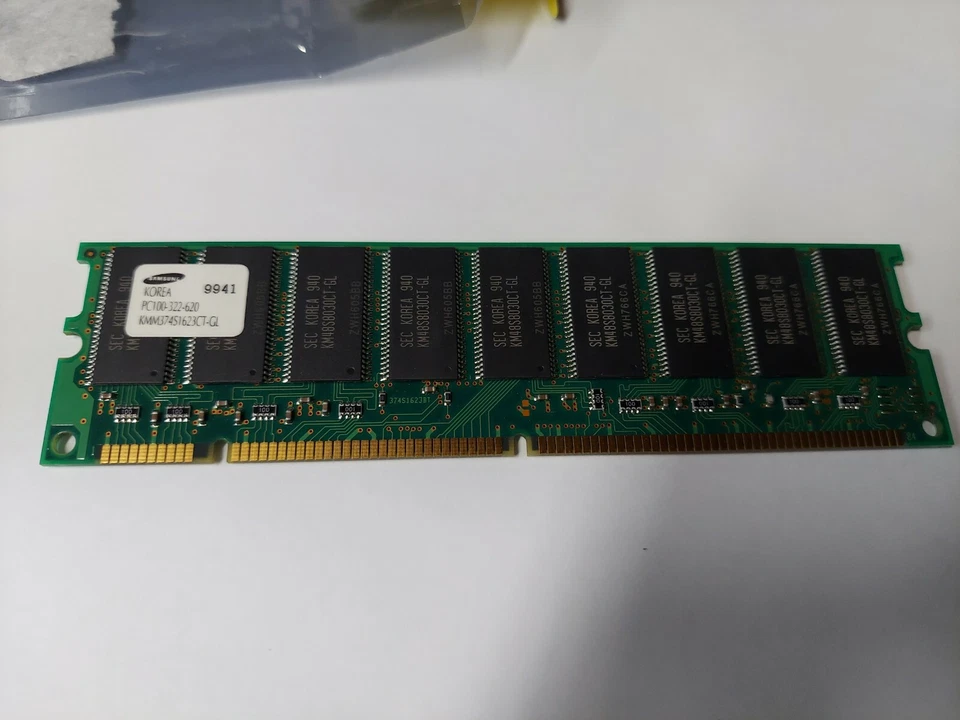 Samsung  KMM374S1623CT-GL PC100-322-620 128MB Memory RAM - Image 1 of 1