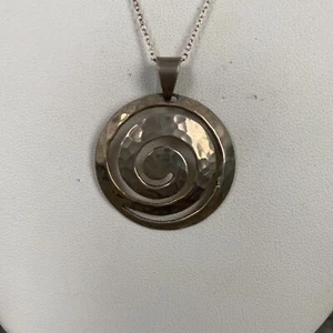 Sterling Silver .925 Modernist Hammered Swirl Pendant 18” Chain Necklace - Picture 1 of 5