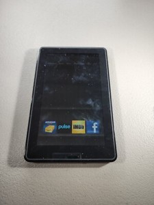 Amazon Kindle Fire D01400 Black 7" Touchscreen 512MB RAM 8GB WiFi Tablet New Bat