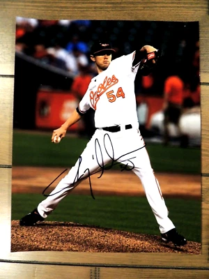 CHRIS TILLMAN 8 X 10 AUTOGRAPH PHOTO  BALTIMORE ORIOLES STAR - Image 1 of 2