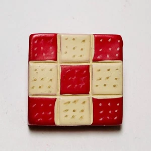 Red & Cream Quilt Block Square Plastic Painted Button  - Picture 1 of 2