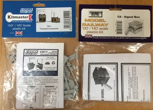 OO/HO Dapol C6 / C006 Signal box & CO11 Trackside Accessories plastic kits - Picture 1 of 1