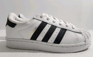 Adidas Kinder Superstar Sneaker Größe 13K weiß drei Streifen SAUBER! - Bild 1 von 14