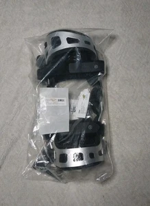 Dr Medical DUAL OA RELIEVER Hinged Right Knee Brace LARGE KB0104-147R-03 - Picture 1 of 3