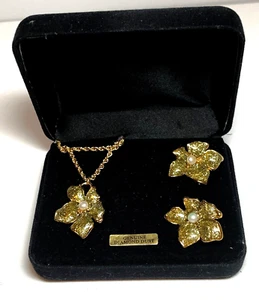 Publishers Clearing House 3 Piece Jewelry Set "Flowers of Diamonds & Pearls" - Picture 1 of 13