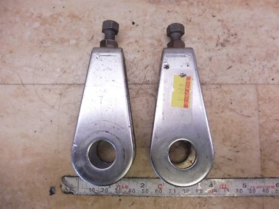 Suzuki GT380 1975 Triple GT 380 S691-1> Juego de ajustadores de rueda trasera izquierda derecha par Foto 1 de 4