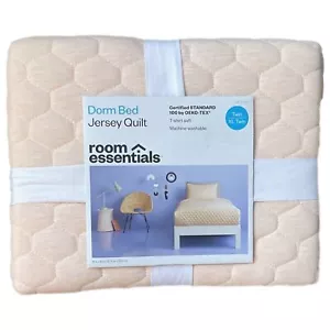 Room Essentials Peach Jersey Honeycomb Twin XL Quilt, Comforter Dorm Bed Cover - Picture 1 of 3