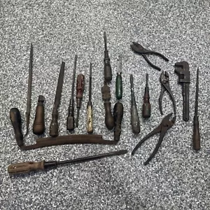 Lot Of Vintage Tools - Screwdrivers Bits Pliers - Picture 1 of 7