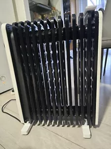 PELONIS Oil Filled Radiator – No Power - Picture 1 of 11