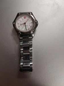 Wenger SAK Watch Women 30mm Silver Tone Date Swiss New Battery 6.25" - Picture 1 of 5