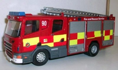 Fire Brigade Models 1/50 Scale - FBM1 Scania Bedfordshire Fire & Rescue Service - Image 1 of 4