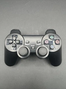 Black Handheld Dual Vibration Gaming Controller Gamepad For PC Open Box - Picture 1 of 7