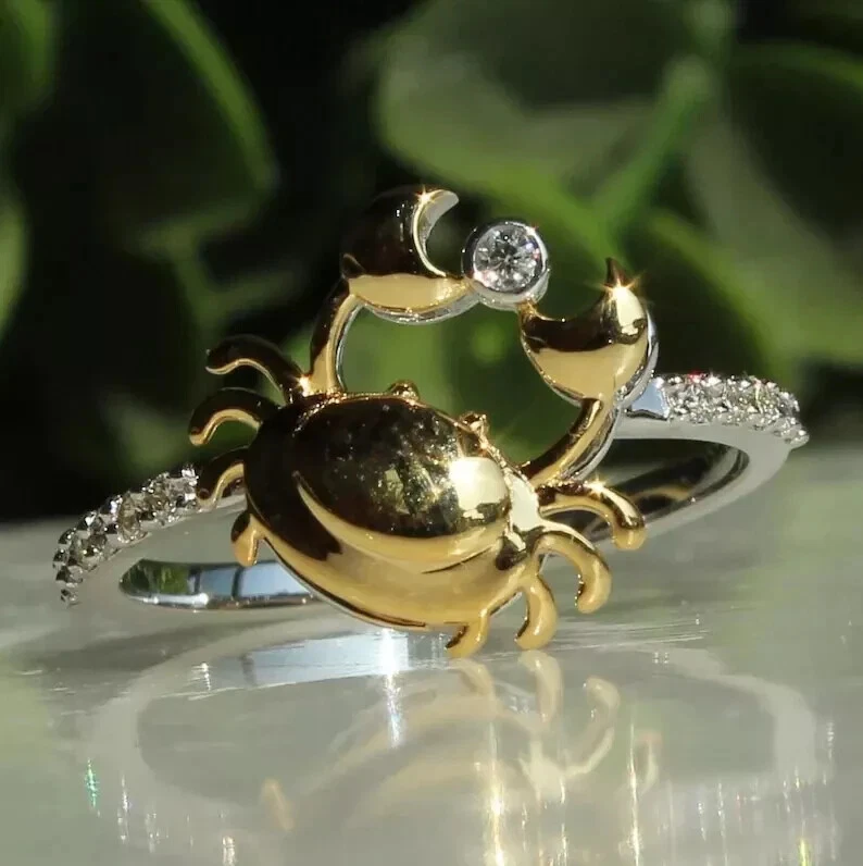 Anillo de regalo de cangrejo de diamantes simulados de corte redondo de 2,5 quilates enchapado en oro de 2 tonos de 14 k plateado Foto 1 de 4