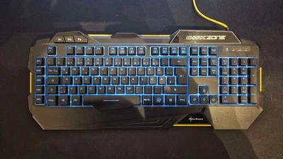 Sharkoon SharkZone K30 meschaniche Gaming Tastatur mit Beleuchtung - Deutsch - Bild 1 von 4