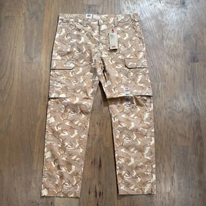 Levis Pants Mens 38 Desert Military Camo Ripstop 502 Tapered Hybrid Cargo Pocket - Picture 1 of 17