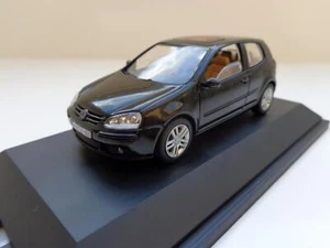Volkswagen VW Golf 5 Modelo De Coche 2 Puertas En 1:43 De Schuco Negro Nuevo - Imagen 1 de 4