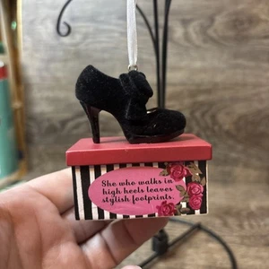 Hallmark Schuh auf Karton Ornament Samtschuh - Bild 1 von 4