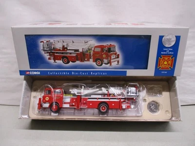 Corgi Fire Rescue Mack CF Tower Philadelphia 1/50 - Image 1 of 3