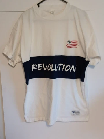 VTG 90s Reebok Revolution MLS Soccer Graphic T Shirt Adult XL USA Cover