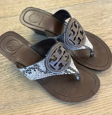 Tory Burch Sandals 7 Miller Wedge Brown Leather Logo Thong Flip Flop Slide Shoes - Image 1 of 4