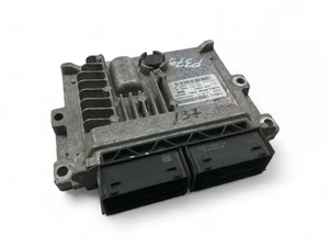 P379 FORD Engine Control Unit ECU DS71-12B684-UE FS7A-12A650-CSE - Picture 1 of 4