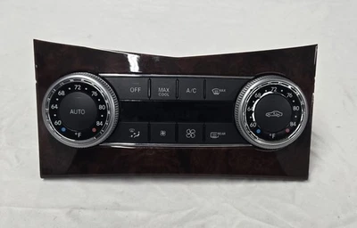 Mercedes Benz C300 2009-10 tablero delantero temperatura climatizador ID 2049002303 Foto 1 de 4
