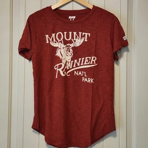 American Eagle Tailgate Sz M Womens MOUNT RAINIER graphic tee soft burgundy - Picture 1 of 3