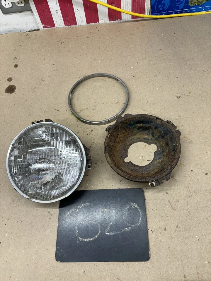 Chevrolet C20 C10 K10 GMC 1973 1977 78 1980 cucharones de montaje de luz de faros Foto 1 de 4