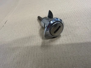Ford Escort mk2 Boot lock ( no key! ) - Picture 1 of 5