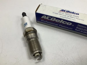 Acdelco 41-943 Double Platinum Spark Plug - Picture 1 of 3