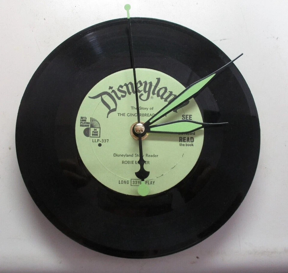 Reloj Dormitorio Infantil Disney Record Funky Manos Verdes Gingerbread Man 1969 7" De Colección Foto 1 de 4