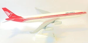 Airbus A340-300 Air Lanka Sri Lanka 1990's Snap Fit Collectors Model Scale 1:200 - Picture 1 of 8