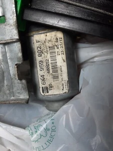 Alzacristalli Seat - Foto 1 di 4