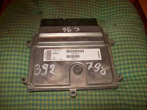 Centralina Volvo V50 S40 II 2.4 (B5244S5) 103kw/140cv 0797009133 P30743102 - Foto 1 di 1