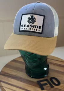 NEU OHNE ETIKETT SEASIDE BREWERY (OREGON) GRAU & HELLBRAUN DRUCKKNOPFLASCHE MÜTZE. NIE GETRAGEN. F10 - Bild 1 von 3