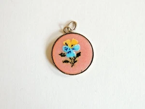 Ancien pendentif émaillé Pensée sur fond rose - fleurs - bijoux anciens - Picture 1 of 2