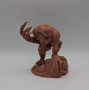Clawed Monster Dark Lurker 28mm Wargames & Tabletop Roleplaying Games - Picture 1 of 3