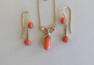 Vintage GOLD CHAIN NECKLACE w BOW &  RED CORAL Teardrop  + EARRINGS  w RED CORAL - Bild 1 von 17