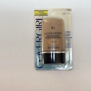 COVERGIRL CG Smoothers Hydrating Makeup 755 SOFT HONEY Foundation NEW And Sealed - Picture 1 of 2