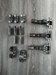3x Blum Topfband Clip 110° gedämpft mit Schließautomatik + versch. Montageplatte - Bild 1 von 3