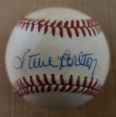 STEVE CARLTON SIGNED AUTOGRAPHED 1980 WORLD SERIES BASEBALL BAS BECKETT BJ040716 - Image 1 of 4