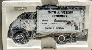 Vintage Smith & Wesson Collector Series 1952 Diecast First Gear Van 1/34 Scale - Picture 1 of 6