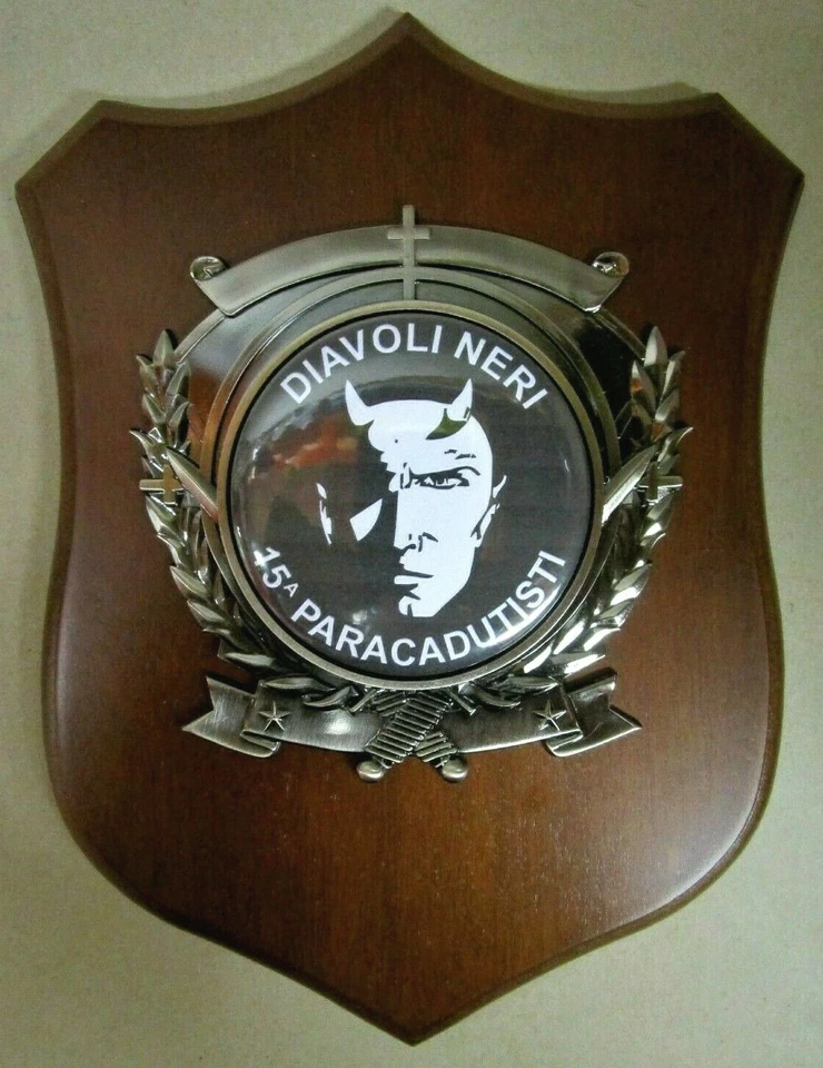 Crest "15^ COMPAGNIA DIAVOLI NERI - 186° REGGIMENTO PARACADUTISTI FOLGORE"  - Immagine 1 di 1